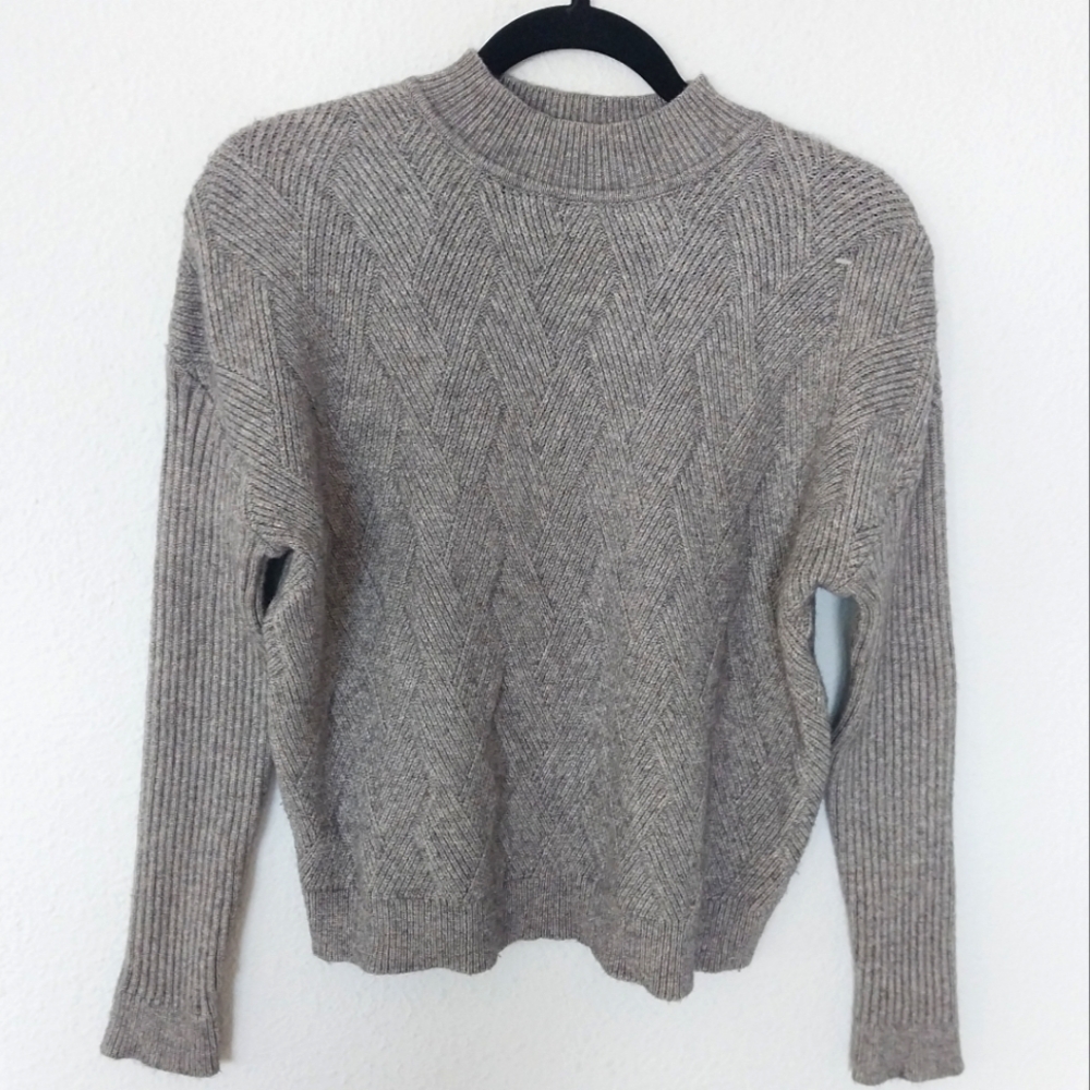 Raya Heather Gray Cross Ribbed Pattern Sleeve Mock Neck Sweater